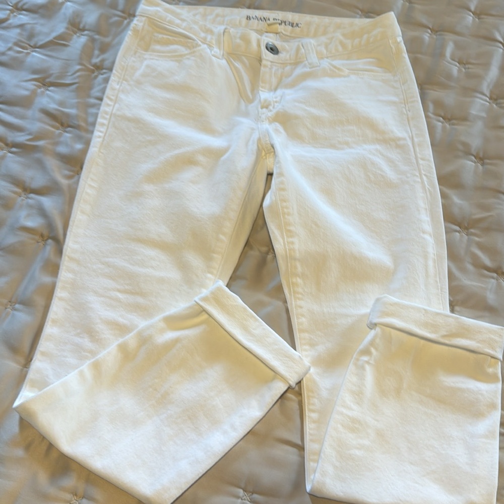 Women’s Banana Republic white cropped jeans